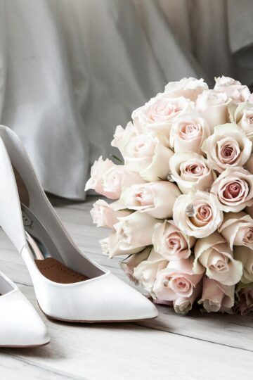 Photo by Terje Sollie: https://www.pexels.com/photo/wedding-preparation-313707/